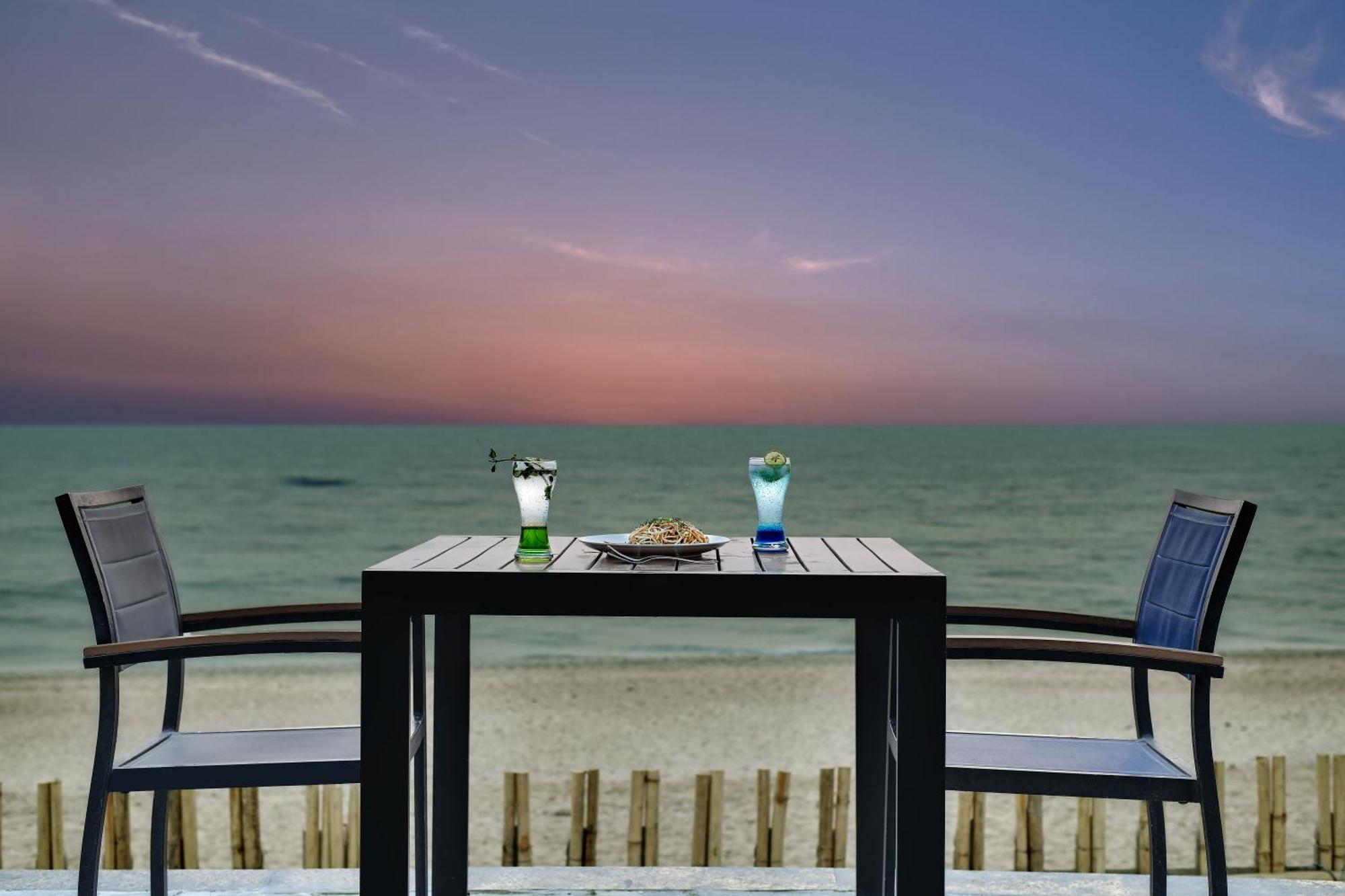 The Fern Leo Beach Resort , Madhavpur 포르반다르 외부 사진