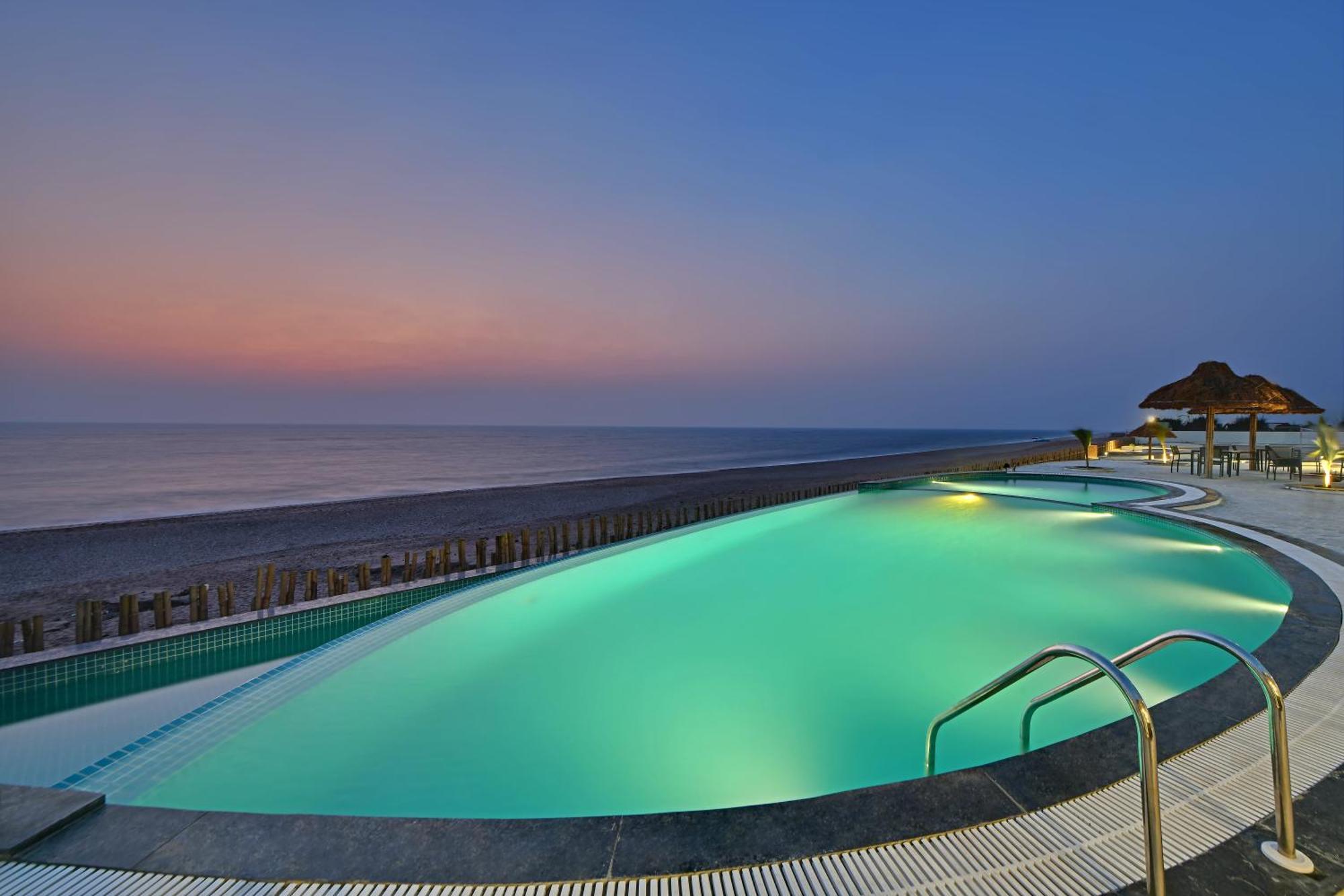 The Fern Leo Beach Resort , Madhavpur 포르반다르 외부 사진